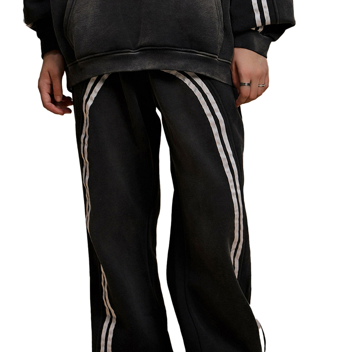Joggery sun fade na modelu – kolekcja Sprane Nowrocky™