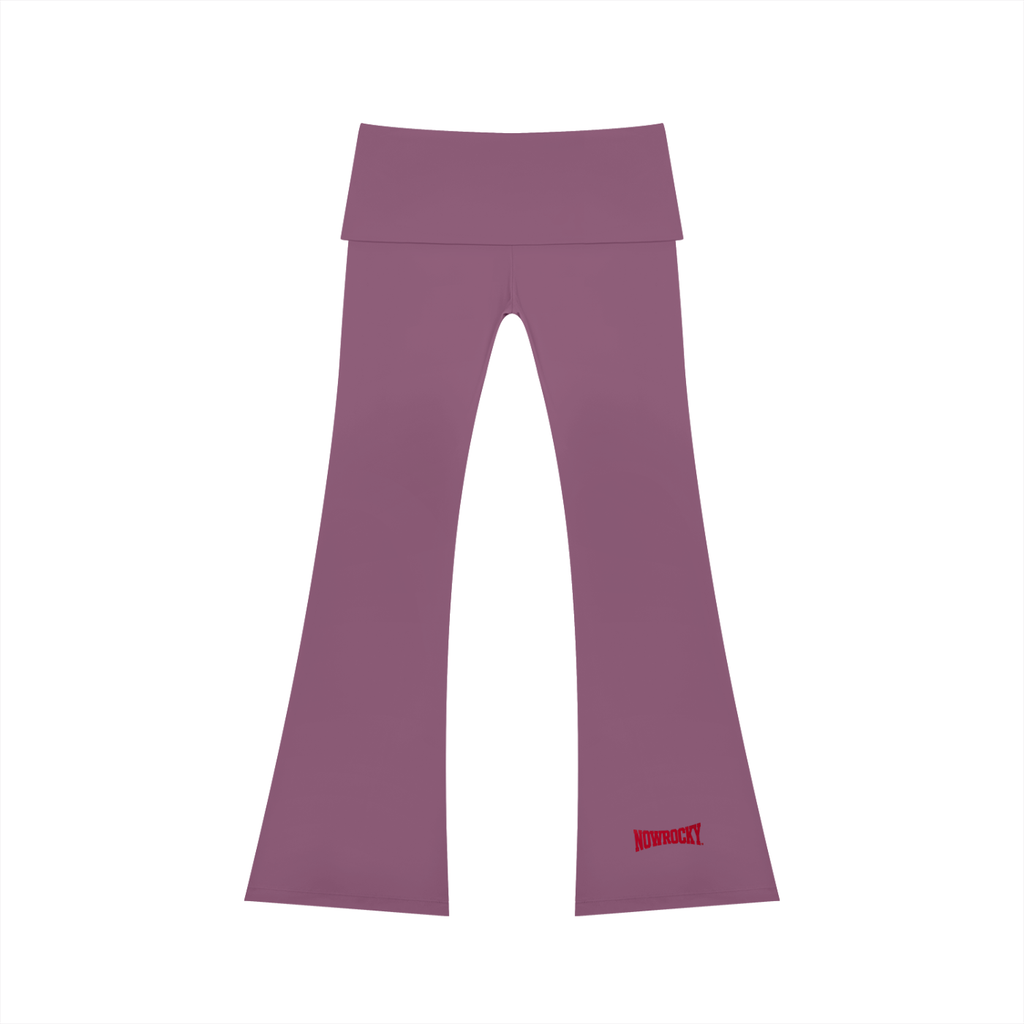 Spodnie Flare High Rise – Nowrocky™ — zbliżenie na szeroki pas w talii