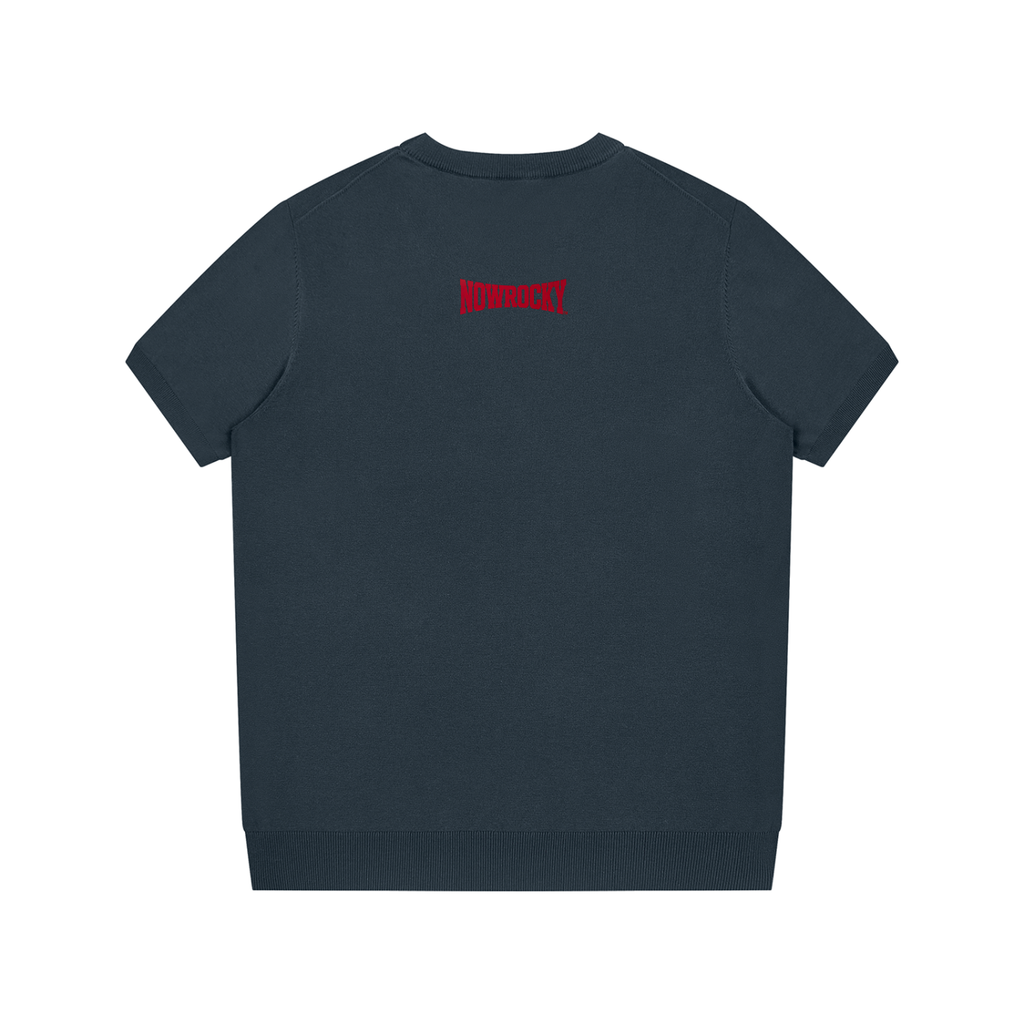T-shirt Dziany Crewneck – Nowrocky™ — kadr trzy czwarte, prawa strona sylwetki
