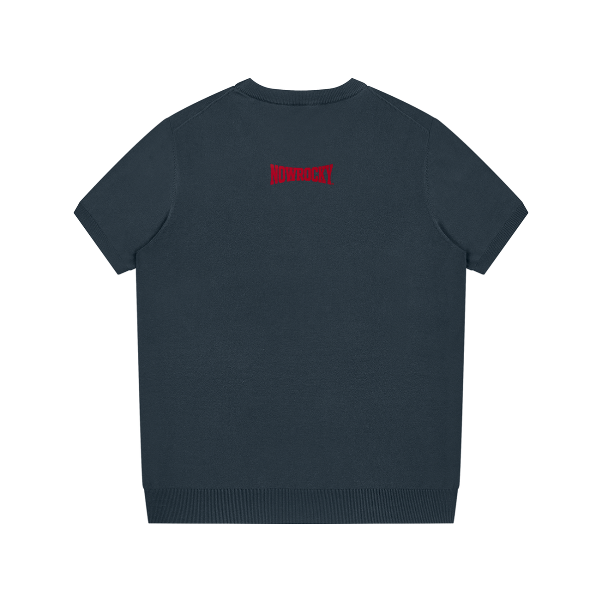 T-shirt Dziany Crewneck – Nowrocky™ — kadr trzy czwarte, prawa strona sylwetki