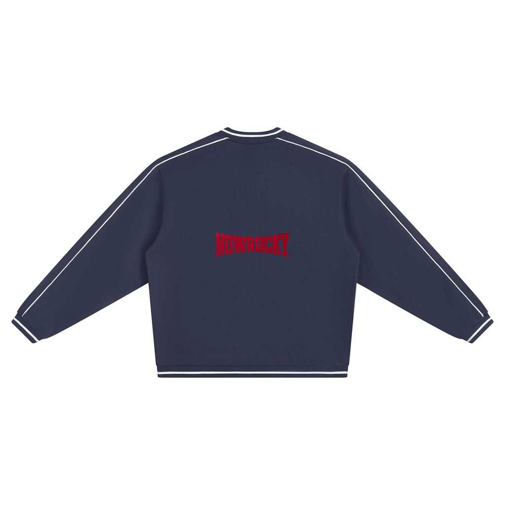 Bluza Raglan V-Neck Contrast Piping – Nowrocky™ — kadr trzy czwarte sylwetki