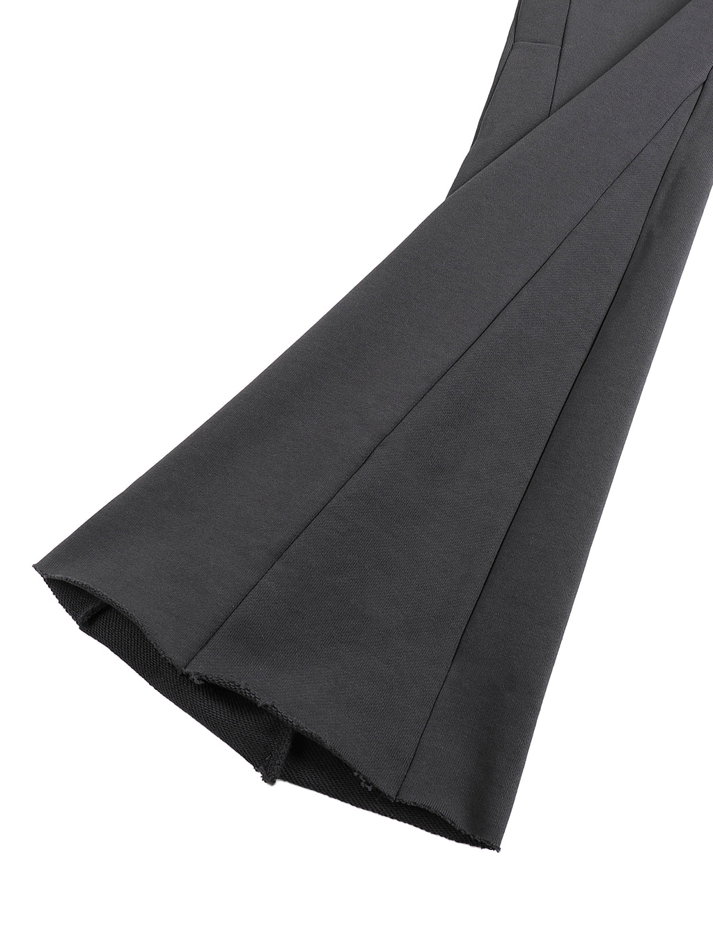 Spodnie Dresowe Flare Raw Edge – Nowrocky™ — zbliżenie na oznaczenie marki