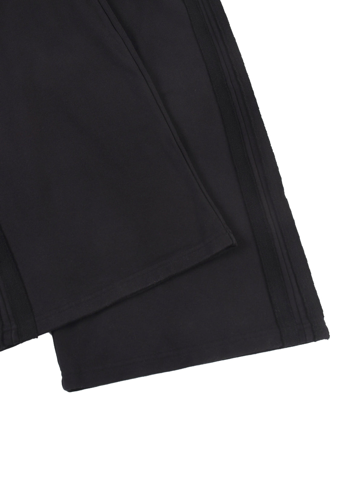 Spodnie Dresowe Contrast Tape Straight Leg – Nowrocky™ — zestawienie kolorystyczne w kadrze