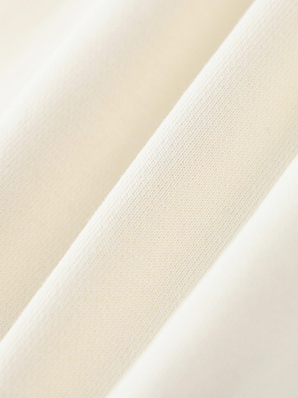 Spodnie Dresowe Heavyweight Cotton – Nowrocky™ — ujęcie trzy czwarte na modelu