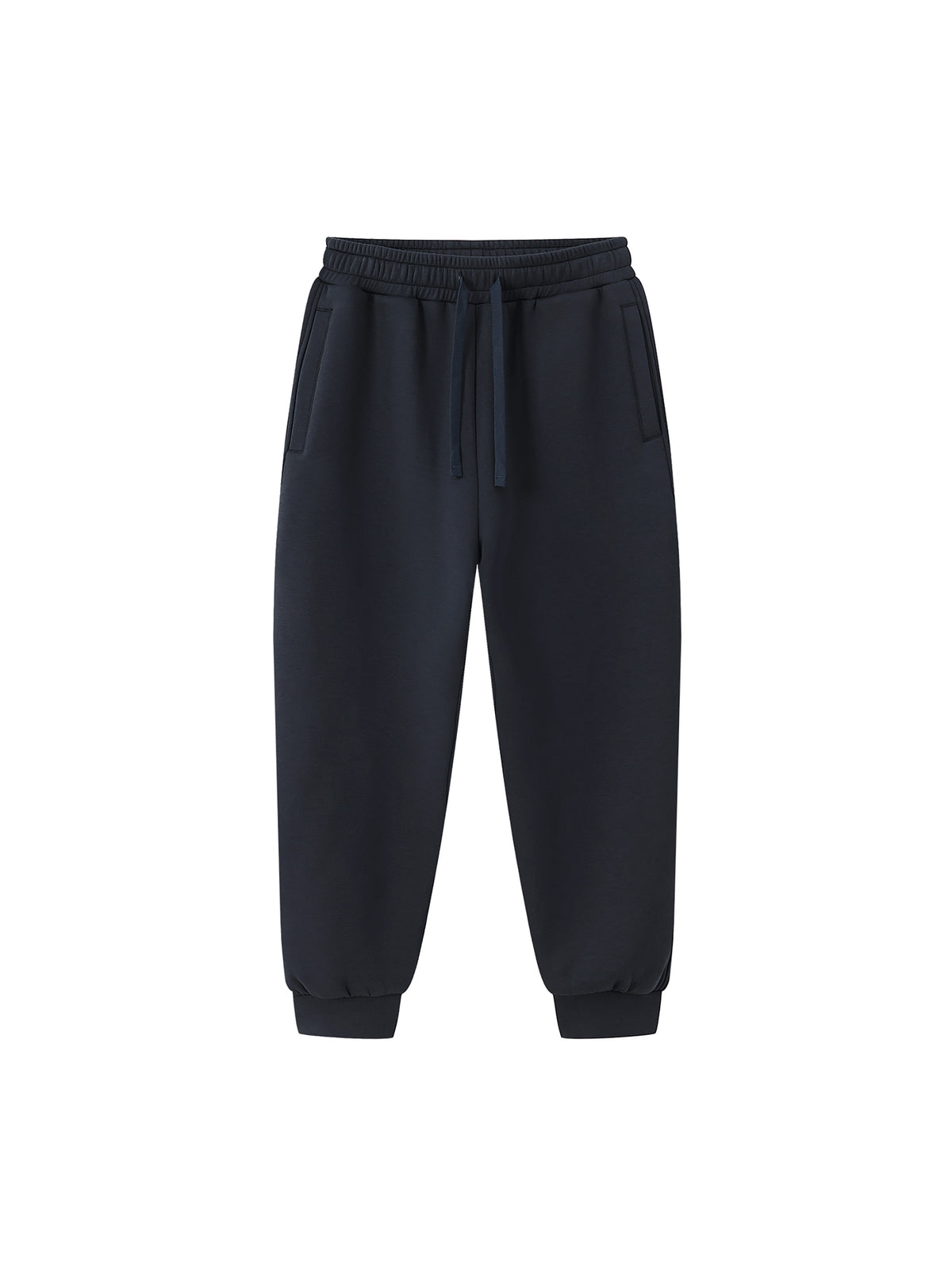 Spodnie Dresowe Jogger Tapered – Nowrocky™ — dres na modelu, cała sylwetka