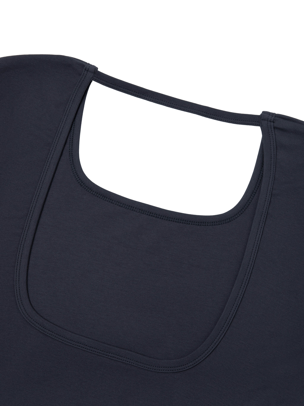T-shirt Square Neck Crop – Nowrocky™ — materiał w naturalnym świetle