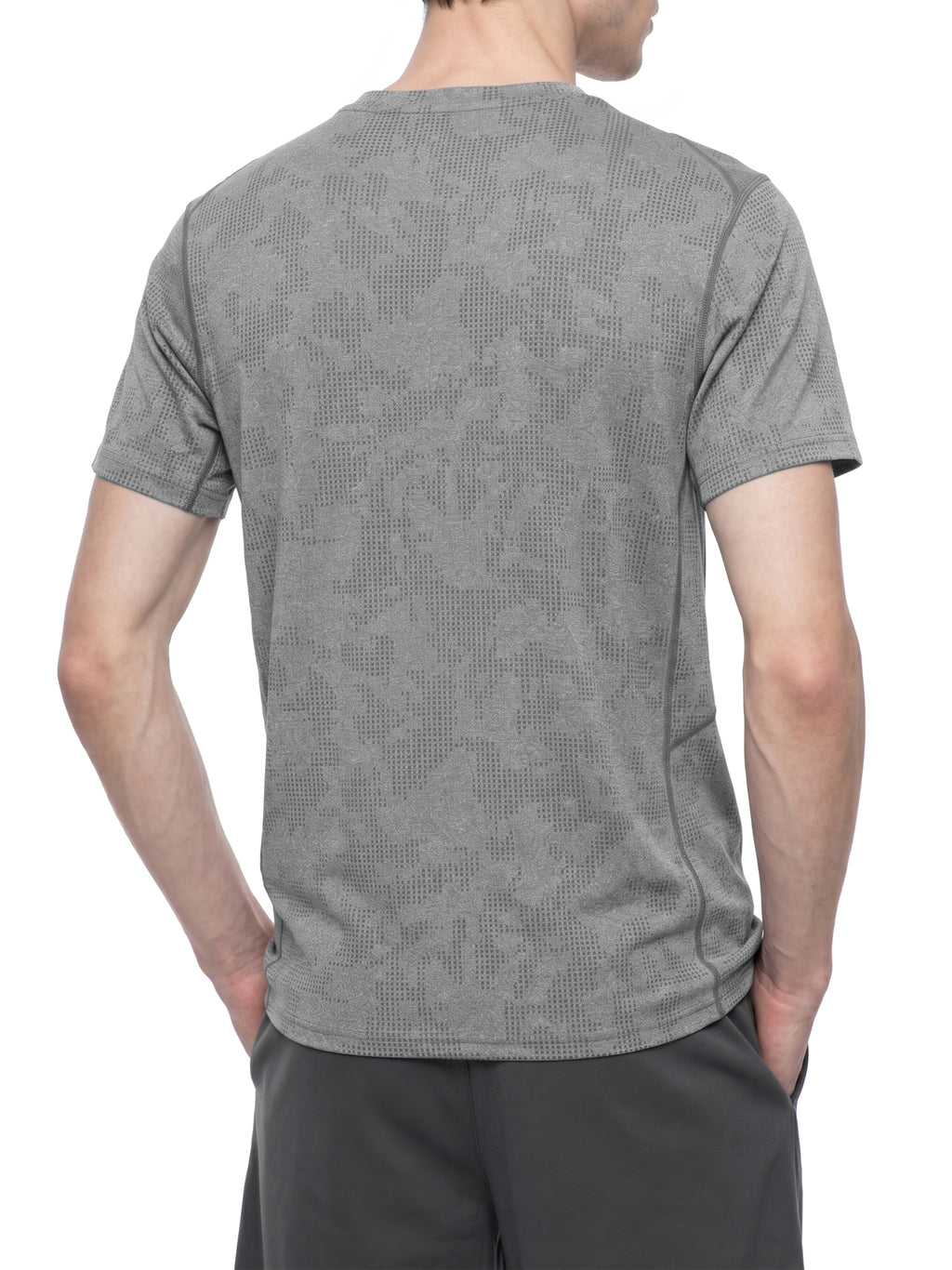 T-shirt Jacquard Mesh – Nowrocky™ — plecy modela i przezroczyste oczka splotu