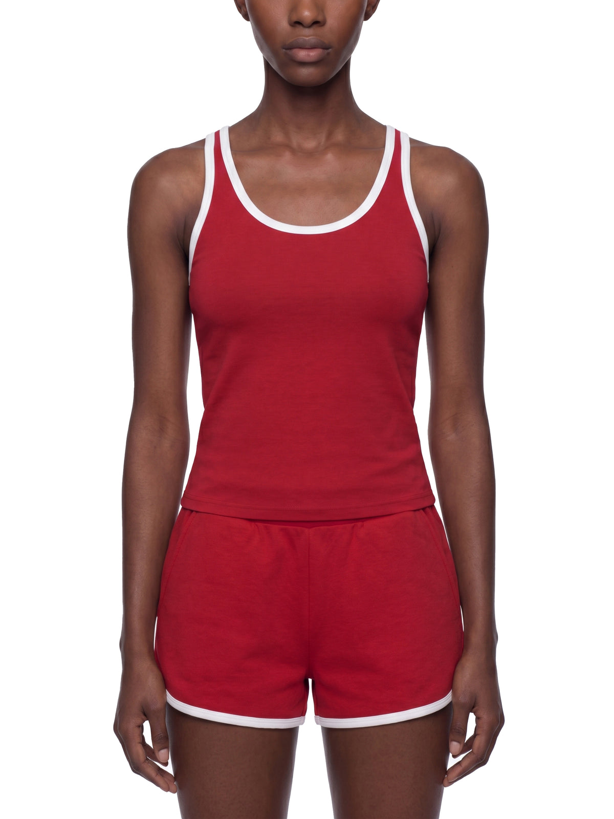 Tank Top Crop Contrast Trim – Nowrocky™ — kadr studyjny na jasnym tle