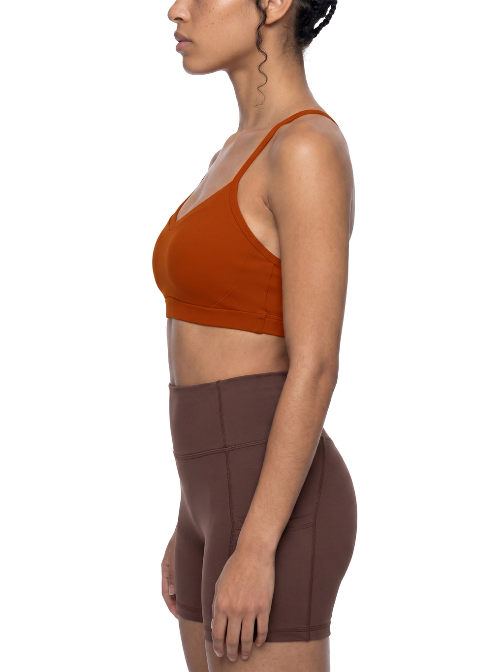 Biustonosz Sportowy Cropped Racerback – Nowrocky™ — dolna krawędź i szew wykończeniowy