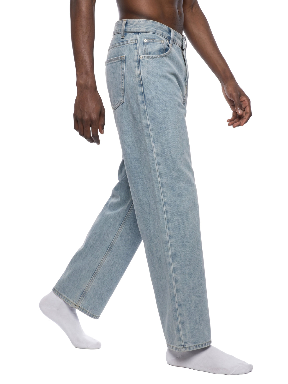 Jeansy Vintage Wash Straight Leg – Nowrocky™ — przednia kieszeń z bliska