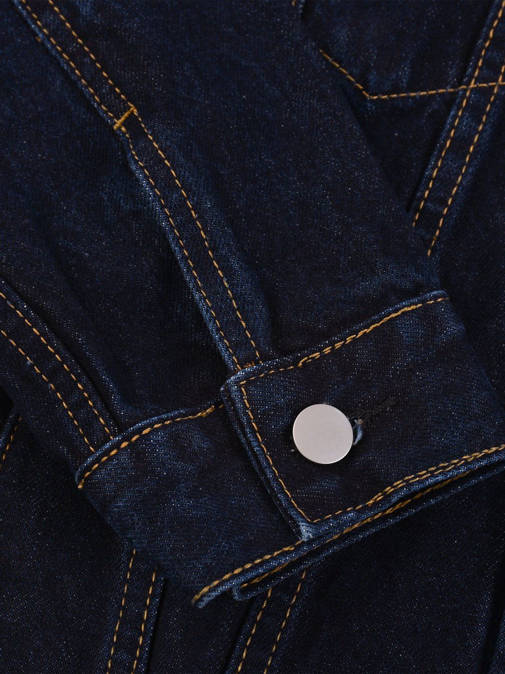 Kurtka Jeansowa Vintage Wash – Nowrocky™ — metka wewnątrz kołnierza