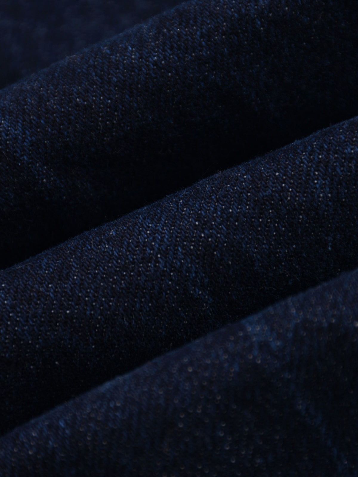 Kurtka Jeansowa Vintage Wash – Nowrocky™ — przetarcia na krawędziach w detalu