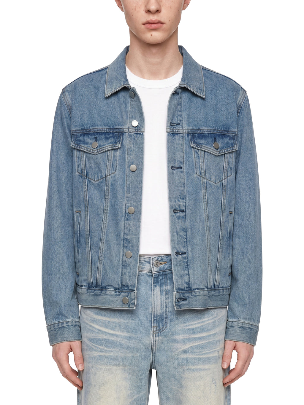 Kurtka Jeansowa Vintage Wash – Nowrocky™ — detal sprania vintage na denimie