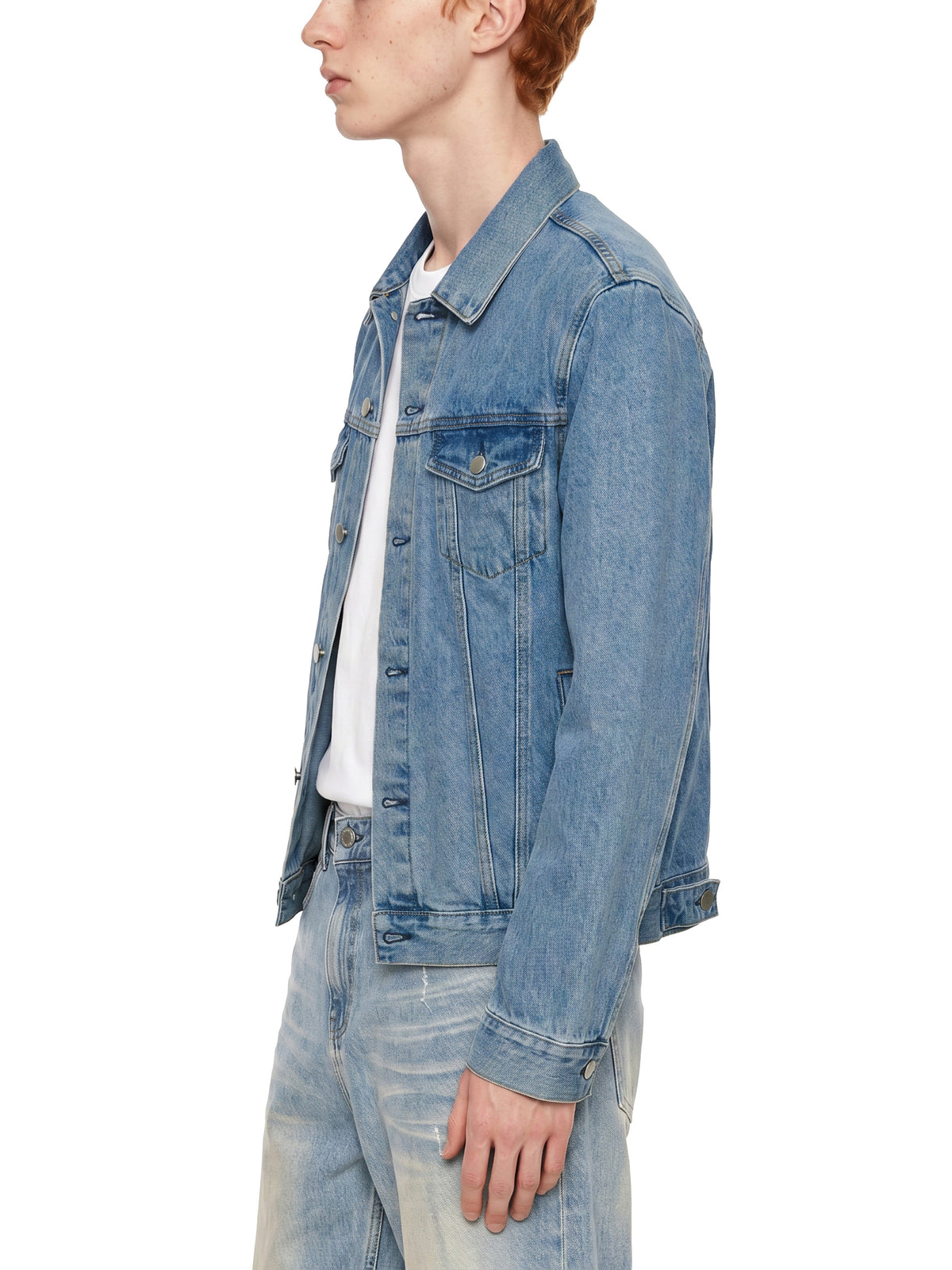 Kurtka Jeansowa Vintage Wash – Nowrocky™ — układ na płasko, całe ujęcie