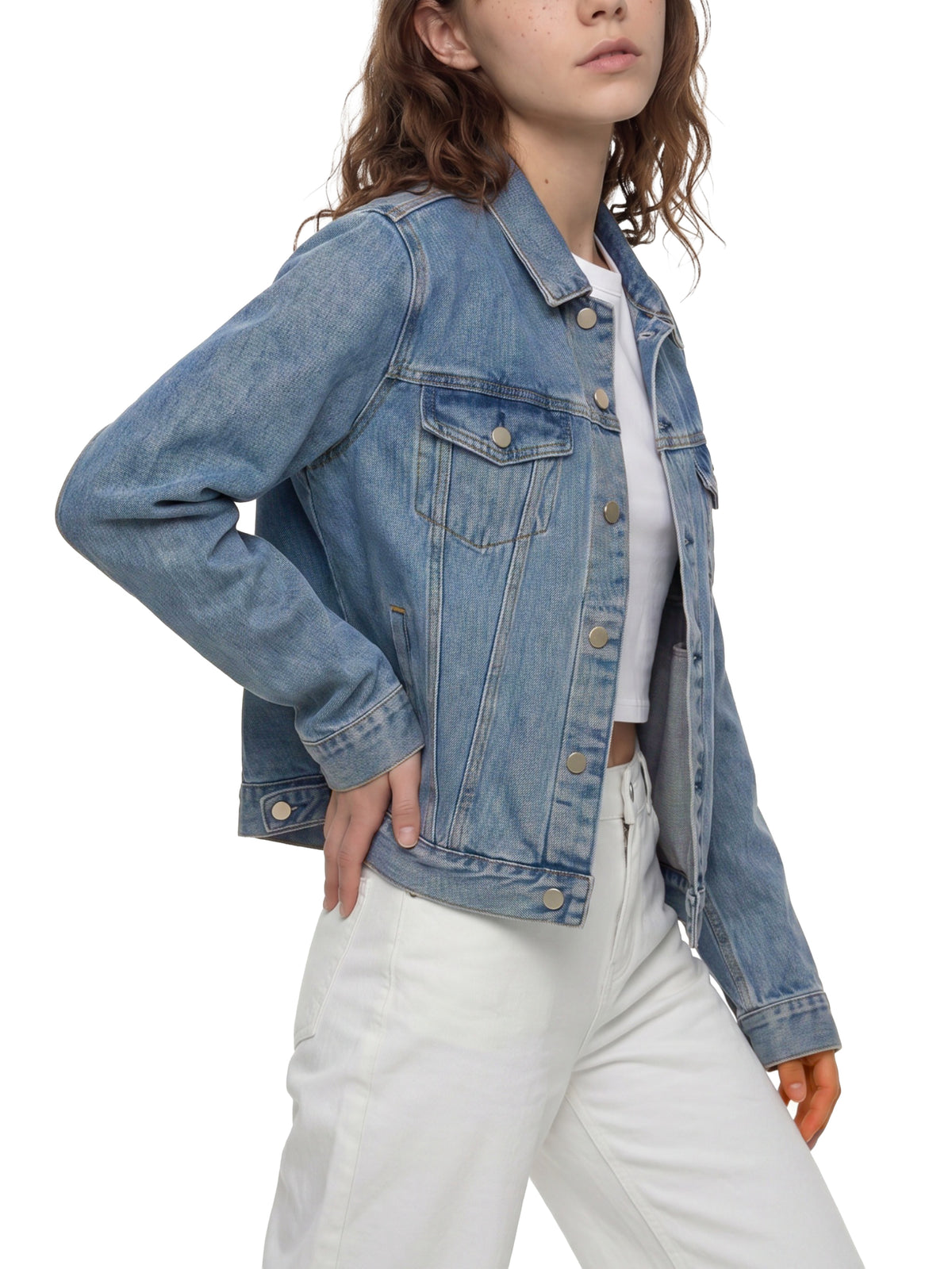 Kurtka Jeansowa Vintage Wash – Nowrocky™ — kieszeń boczna w detalu