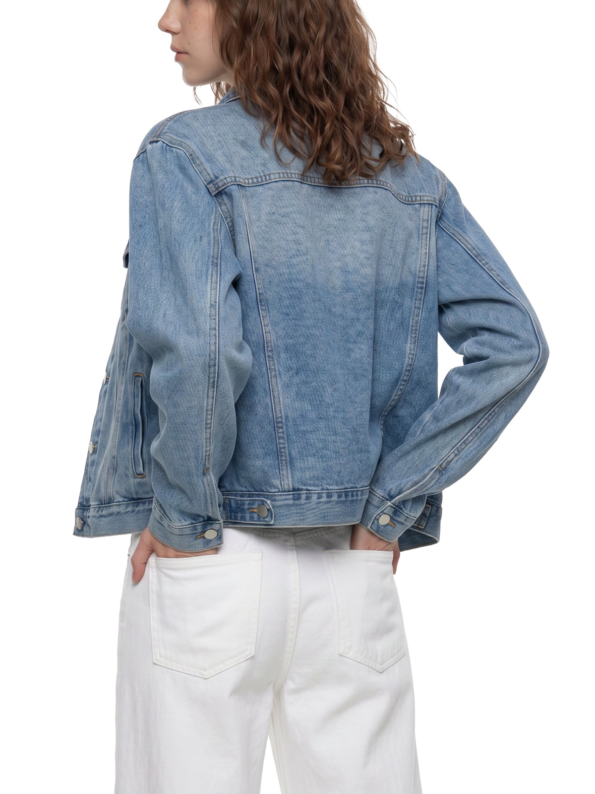 Kurtka Jeansowa Vintage Wash – Nowrocky™ — przeszycia kontrastową nicią