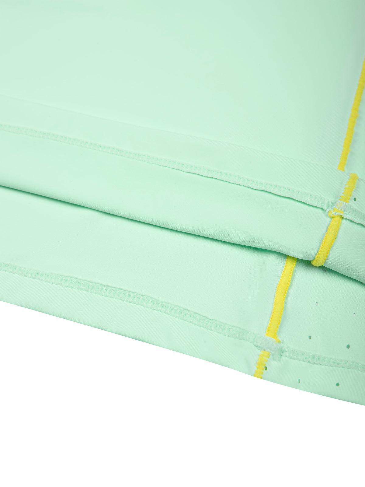 Polo Damskie Quarter-Zip Contrast Collar – Nowrocky™ — linia ramion i wszycie rękawów