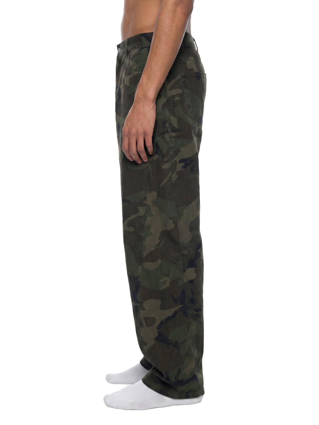 Spodnie Camo Barrel Leg – Nowrocky™ — ujęcie z profilu, beczkowata nogawka