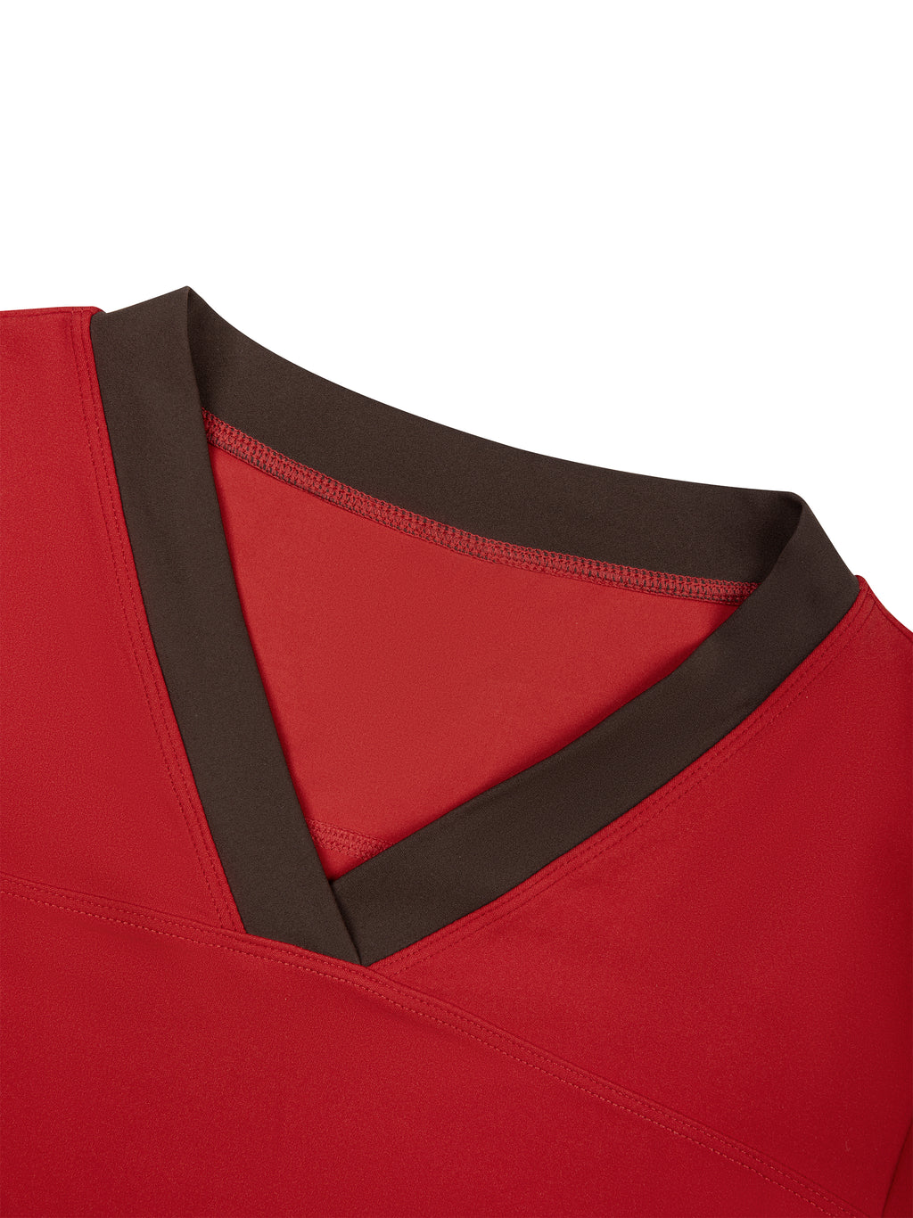 T-shirt Cropped Color Block – Nowrocky™ — ujęcie 3/4 sylwetki w ruchu