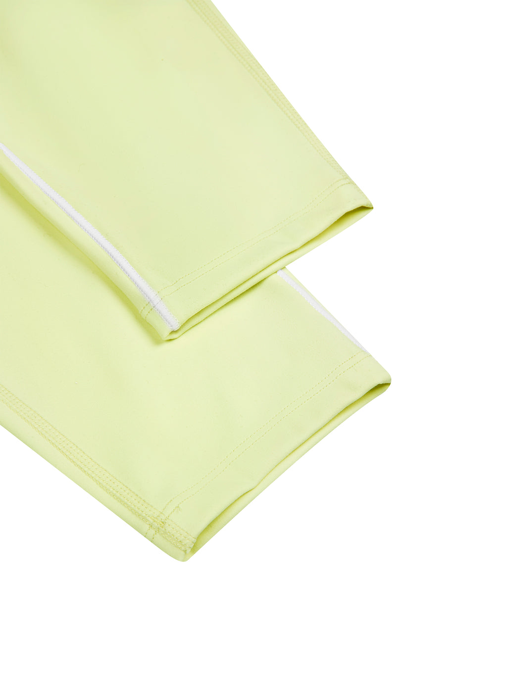 Legginsy Contrast Topstitch – Nowrocky™ — zbliżenie na rozciągliwość dzianiny