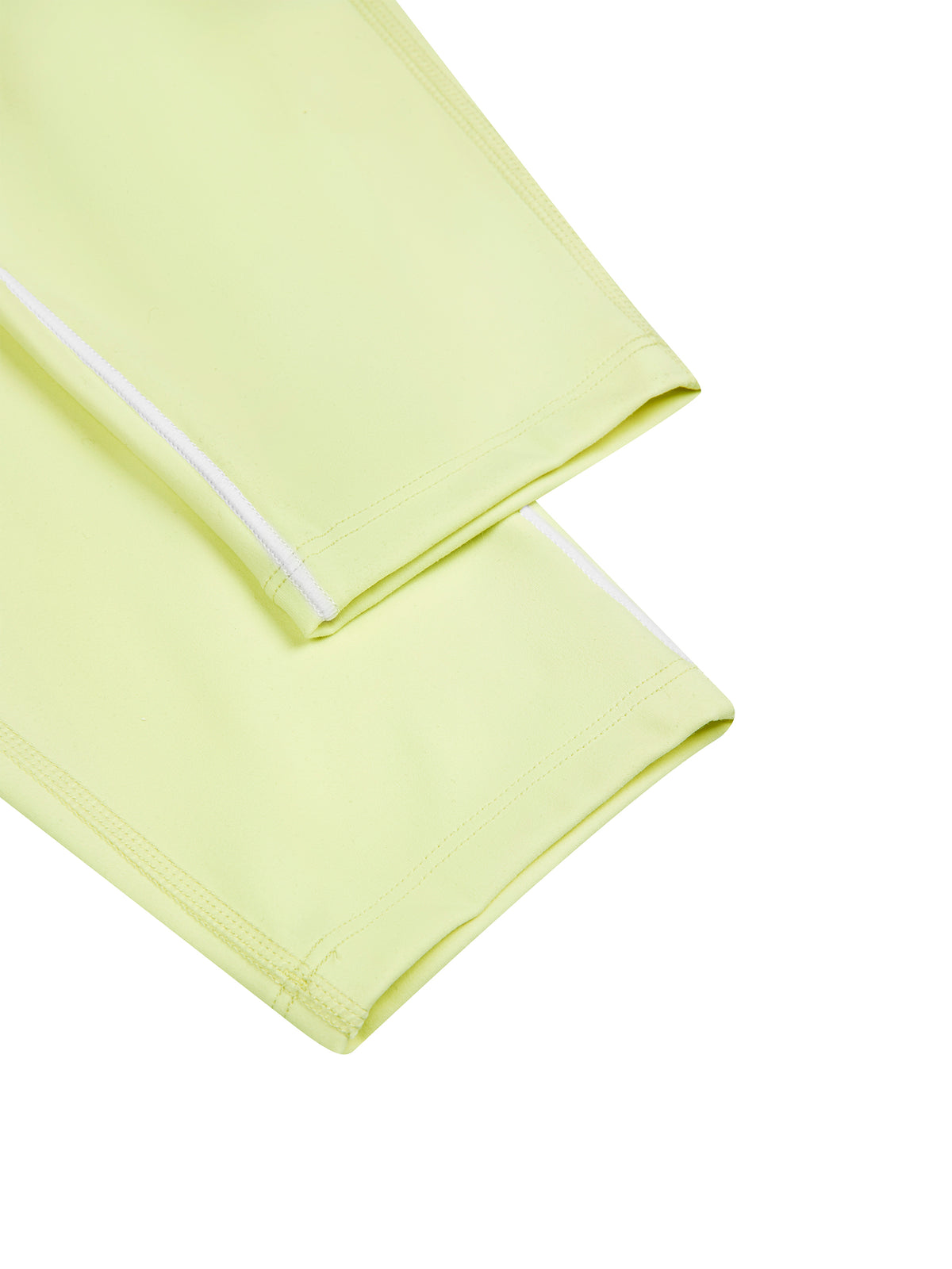 Legginsy Contrast Topstitch – Nowrocky™ — zbliżenie na rozciągliwość dzianiny