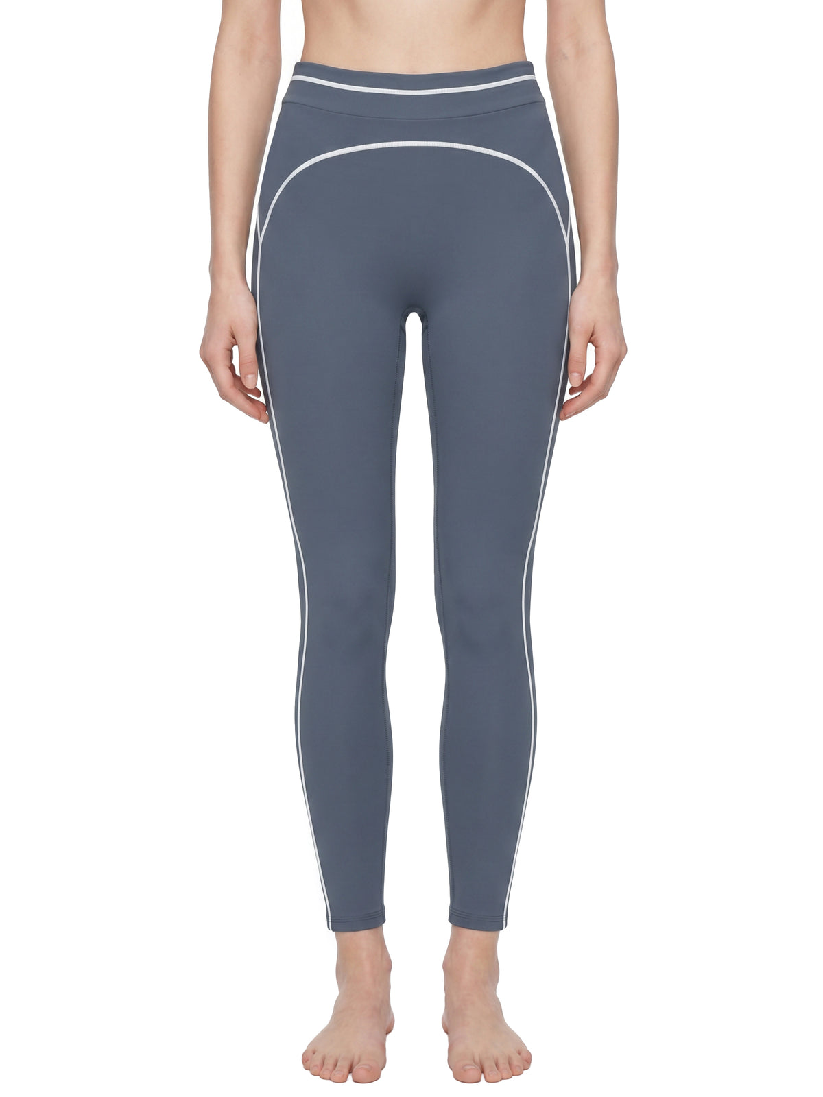 Legginsy Contrast Topstitch – Nowrocky™ — kadr studyjny na jasnym tle, pełna sylwetka