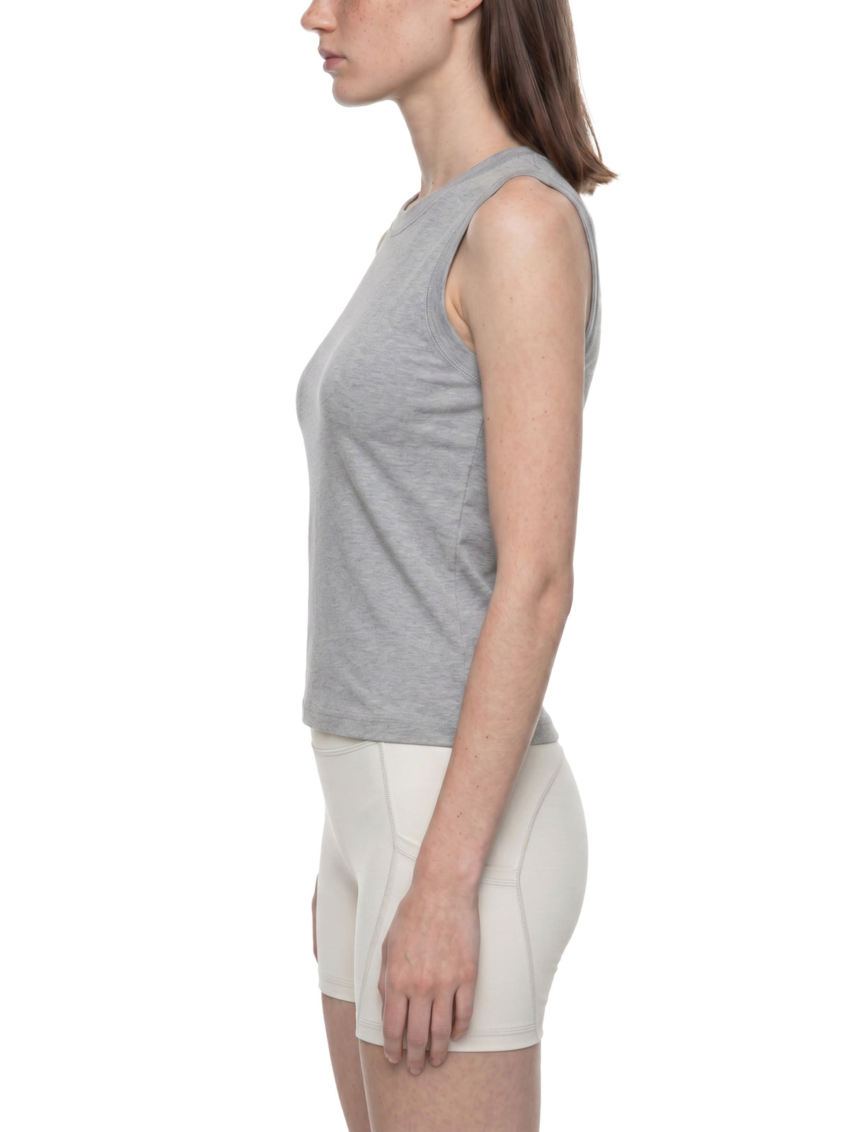 Tank Top Crewneck Regular Fit – Nowrocky™ — obszycie dolnej krawędzi
