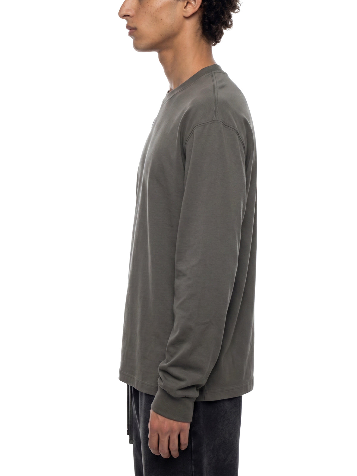 Longsleeve Crewneck Drop Shoulder – Nowrocky™ — kadr studyjny na jednolitym tle
