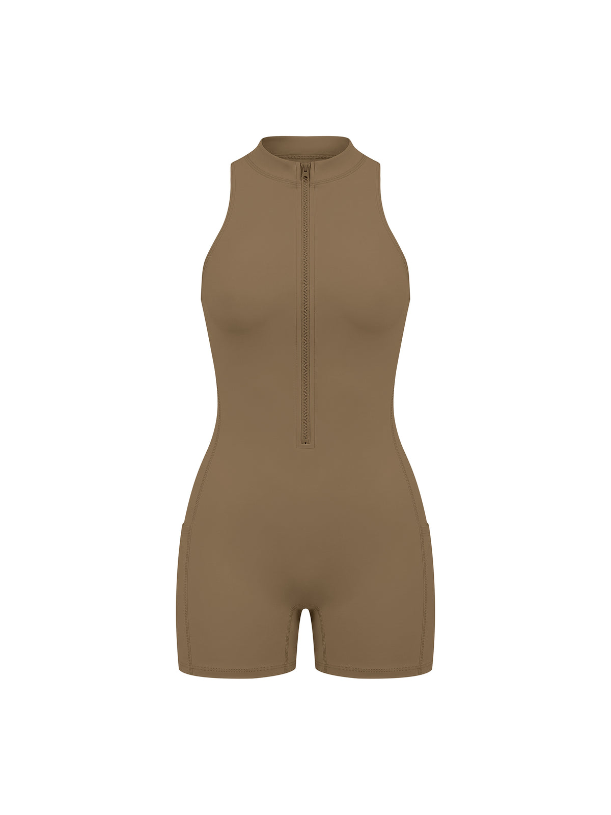Romper Quarter-Zip z Wycięciami – Nowrocky™ — ujęcie 3/4 sylwetki w ruchu