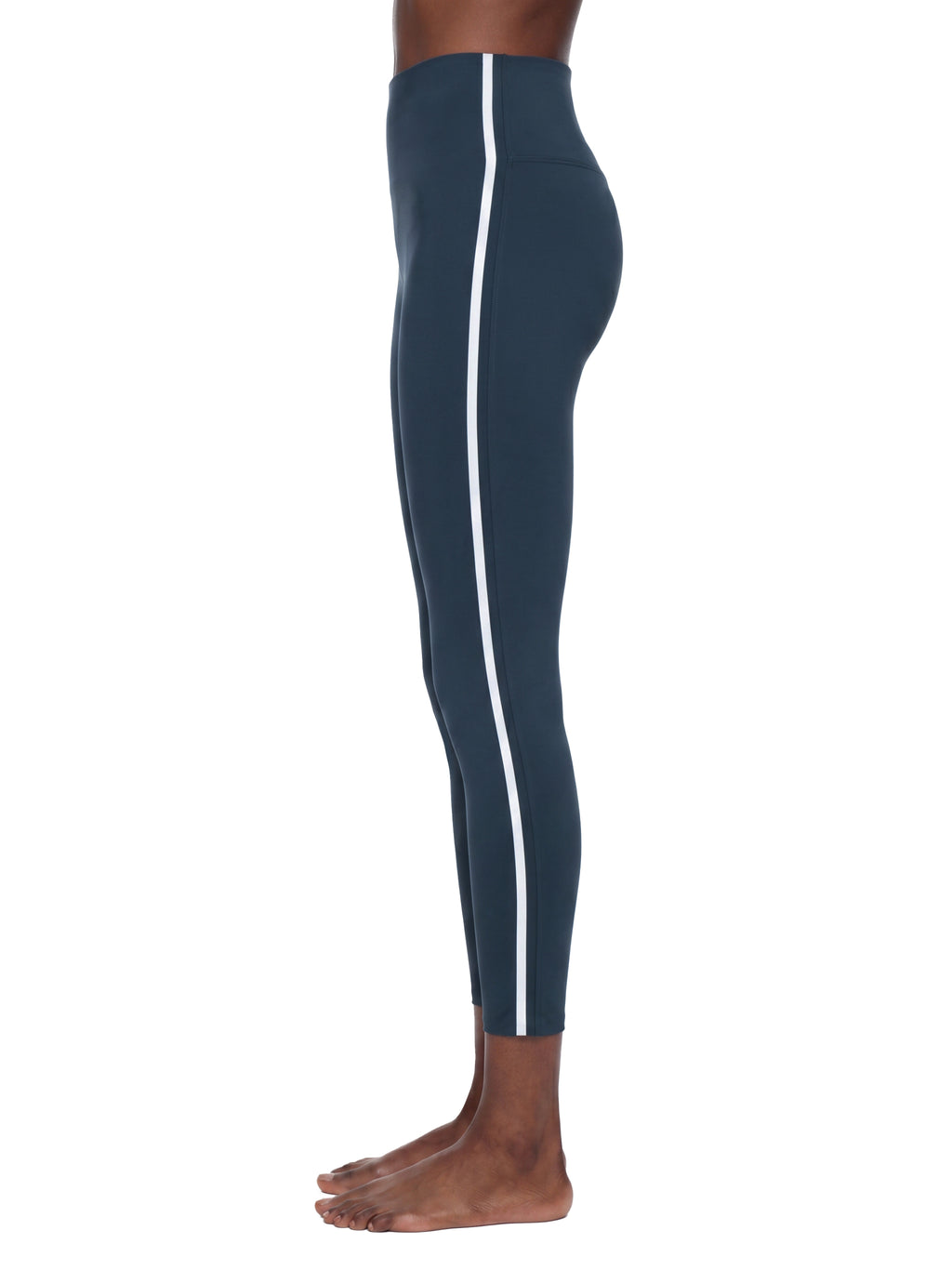 Legginsy High Rise z Lampasem – Nowrocky™ — stylizacja uliczna z topem i sneakersami