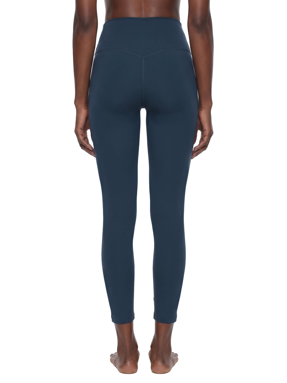 Legginsy High Rise z Lampasem – Nowrocky™ — ujęcie 3/4 sylwetki w ruchu