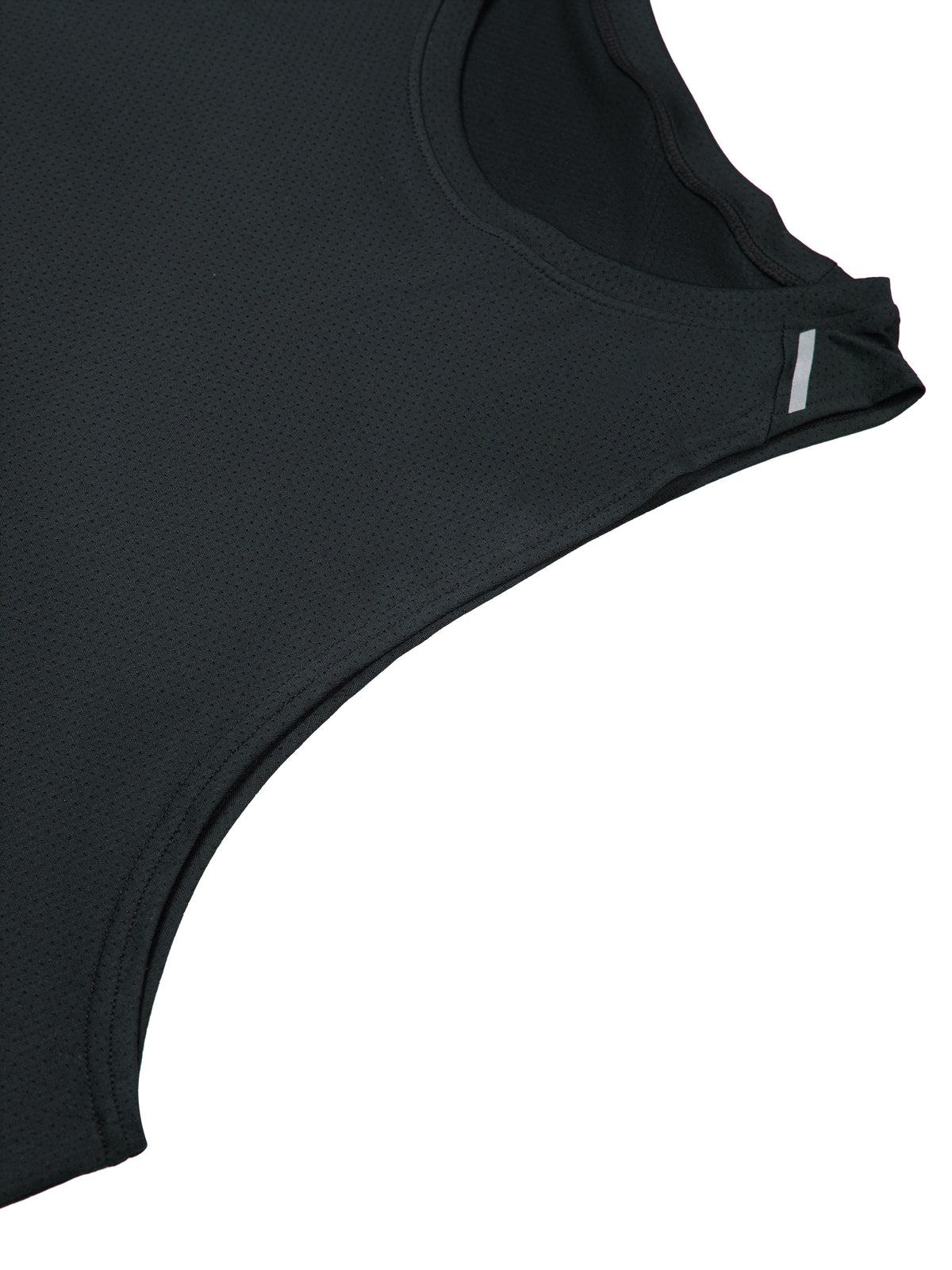 Tank Top Performance Loose – Nowrocky™ — plecy modela i układ materiału