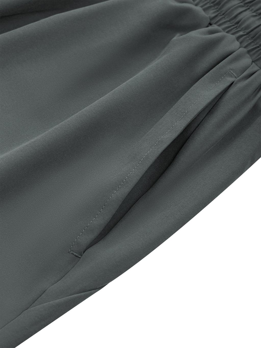Spodnie Drawstring Reflective – Nowrocky™ — proporcje kroju na modelu, ujęcie trzy czwarte
