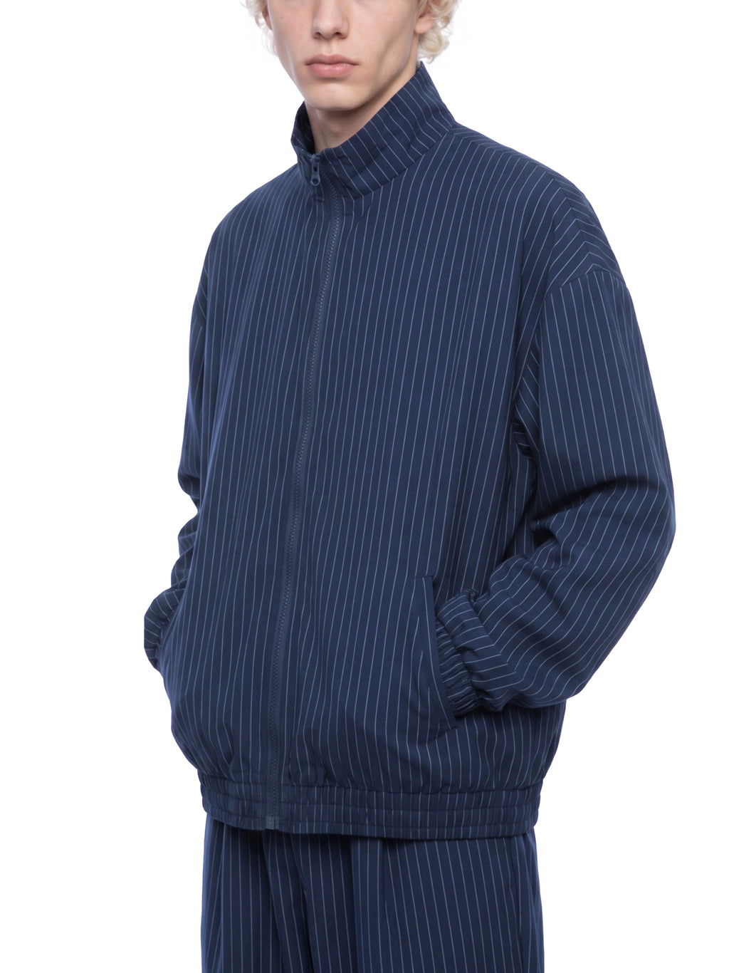 Kurtka Track Full Zip Pinstripe – Nowrocky™ — układ na płasko, całe ujęcie