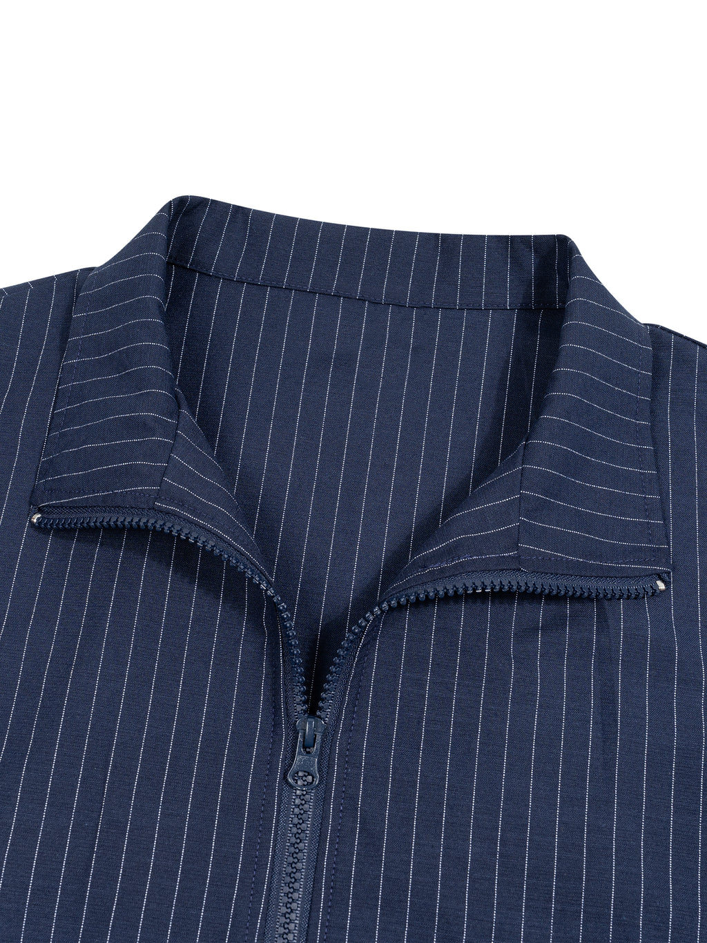Kurtka Track Full Zip Pinstripe – Nowrocky™ — suwak i zaczep zamka z bliska