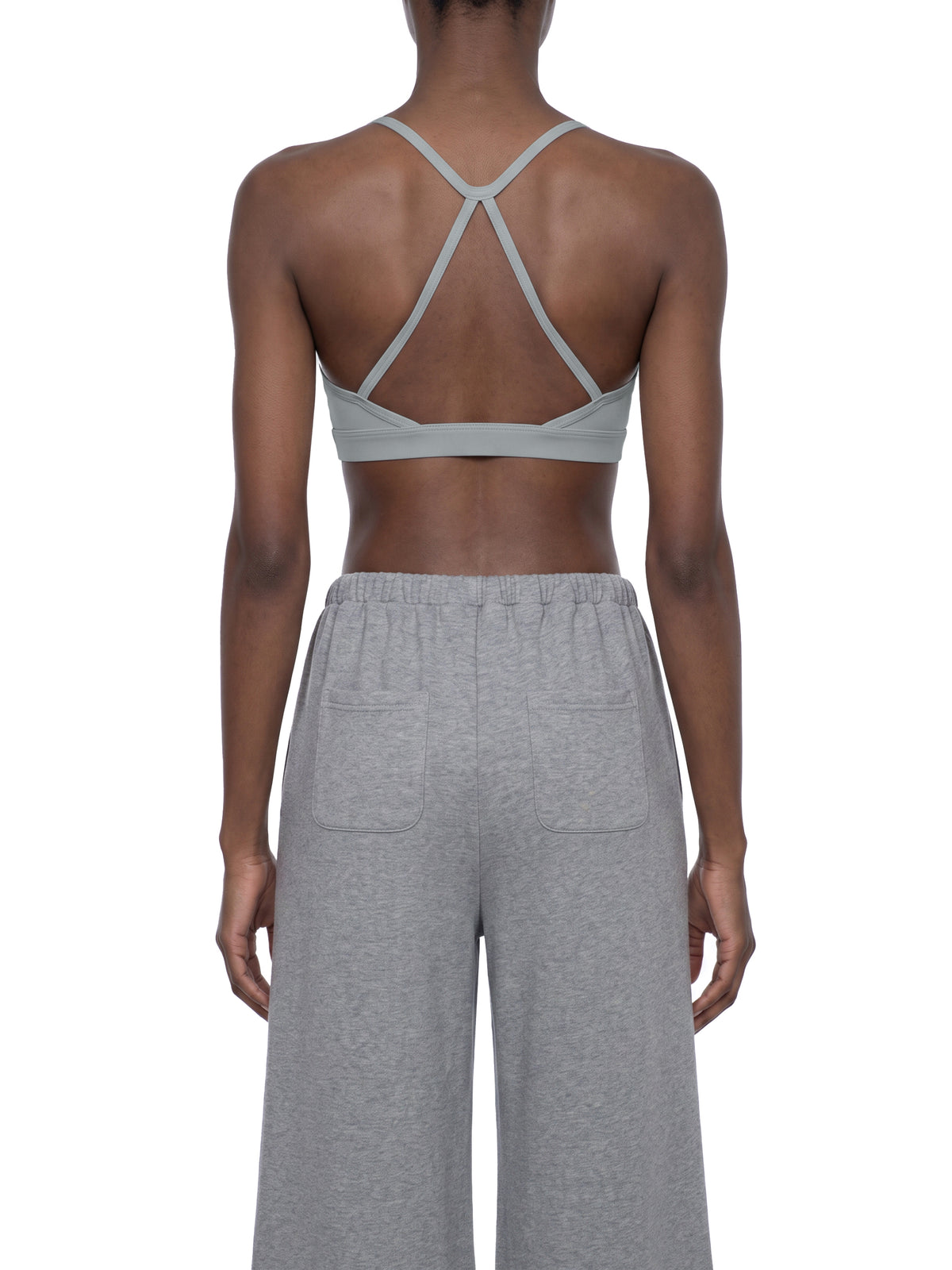 Biustonosz Sportowy Tight Y-Back – Nowrocky™ — sygnatura marki na taśmie pod biustem