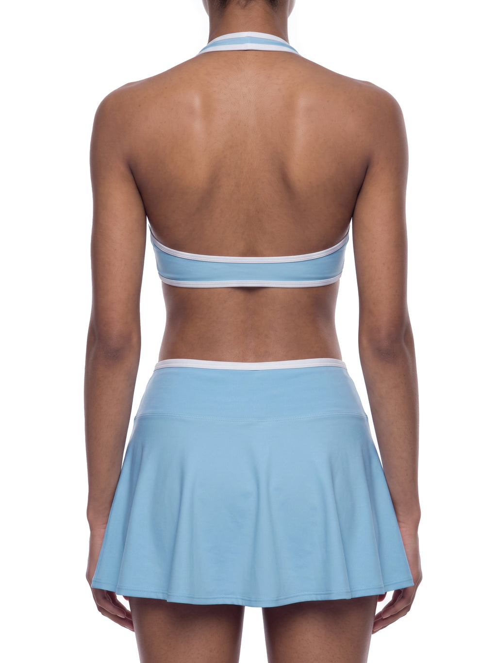 Biustonosz Sportowy Halter Color Block – Nowrocky™ — stylizacja sportowa z szortami