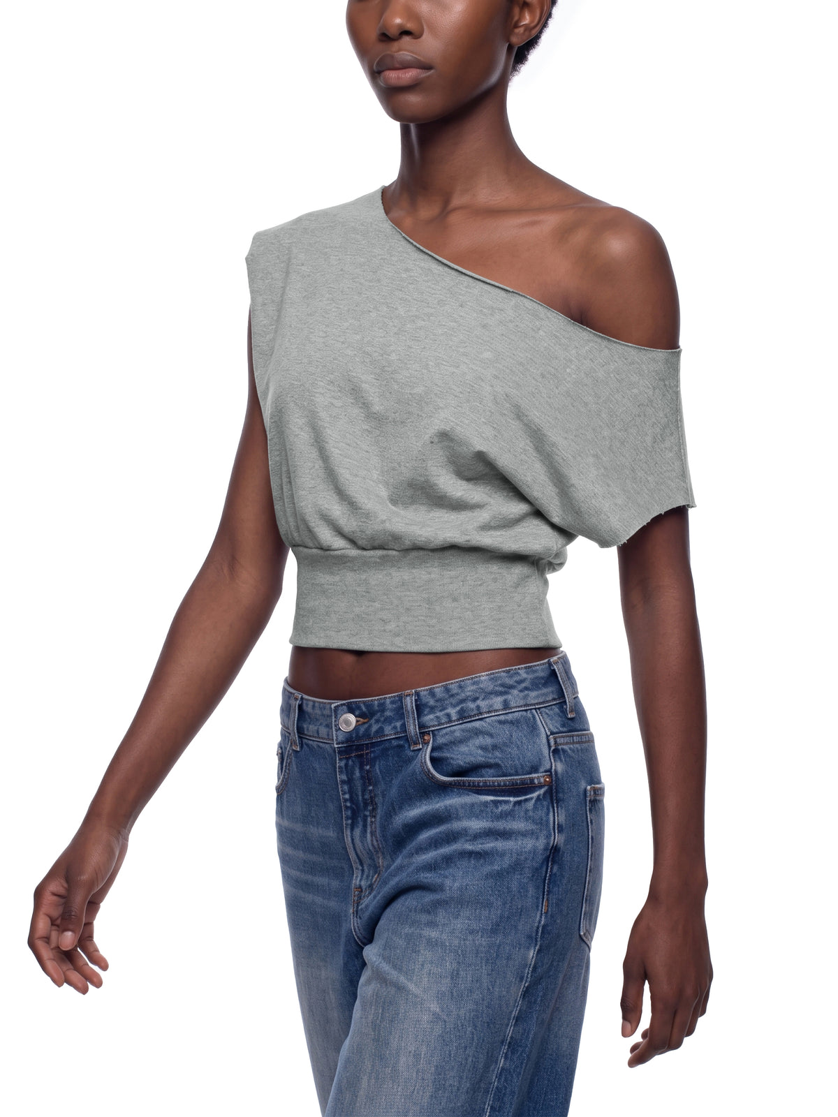 T-shirt Boatneck Raw Edge Crop – Nowrocky™ — stylizacja uliczna w pełnym kadrze