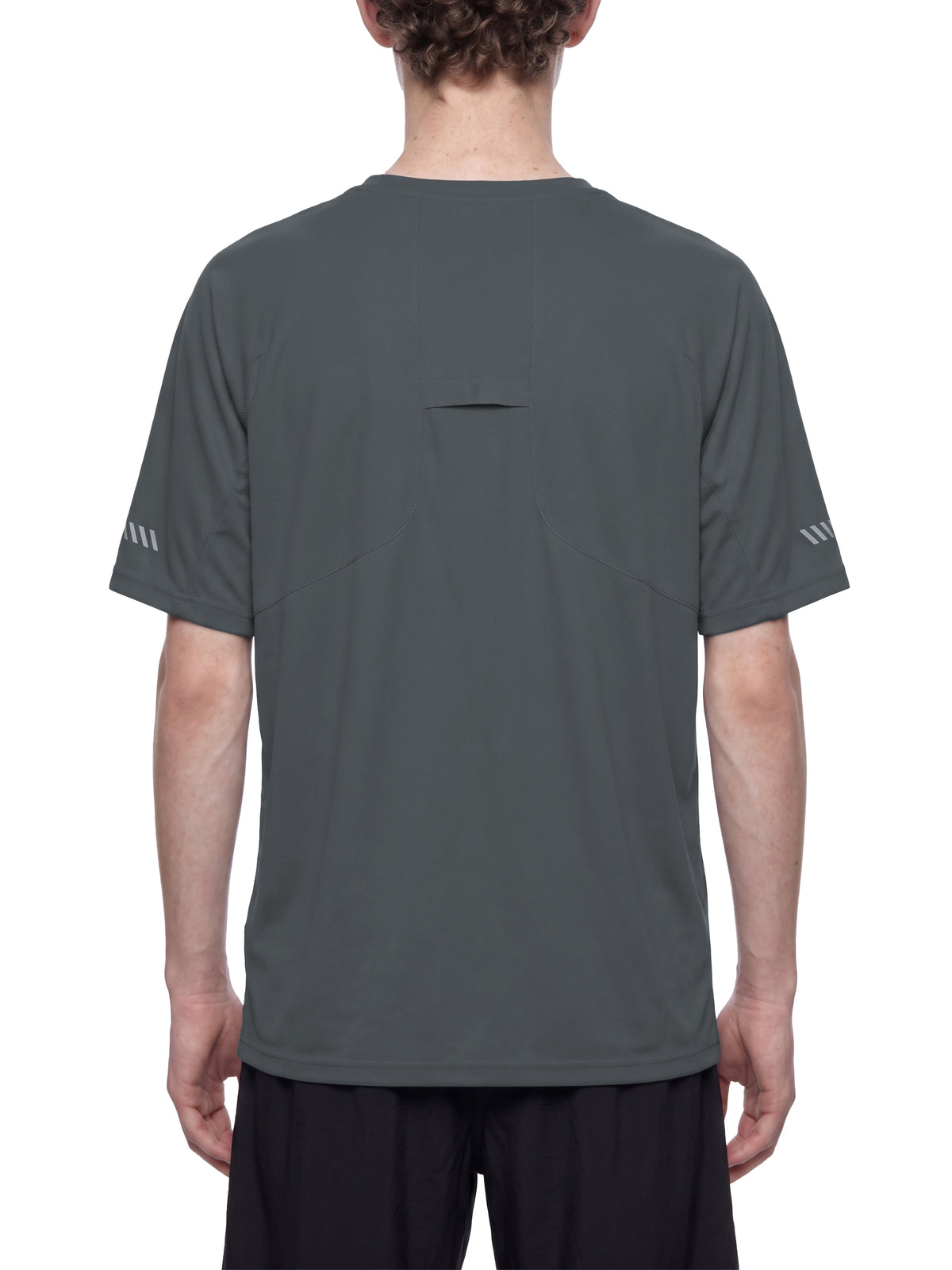 T-shirt Reflective Raglan – Nowrocky™ — układanie się materiału w ruchu