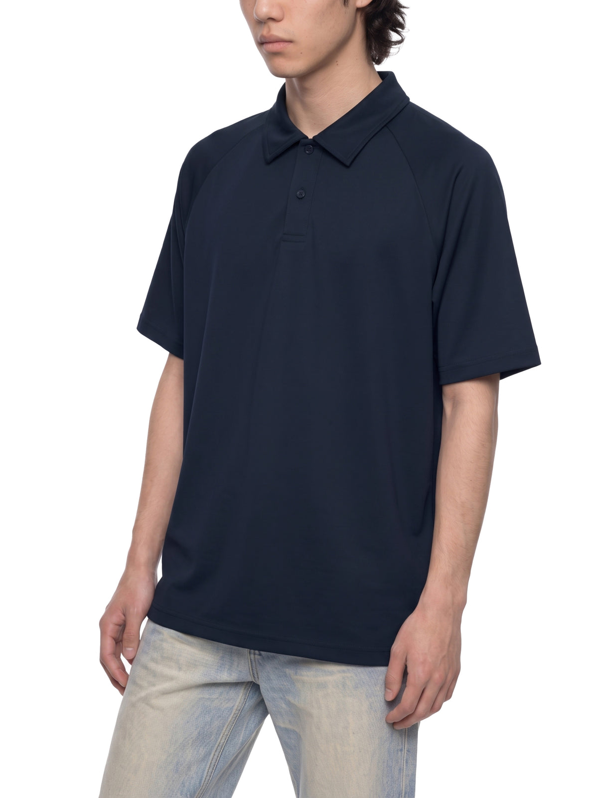 Polo Regular Fit Raglan – Nowrocky™ — logo marki na piersi, zbliżenie