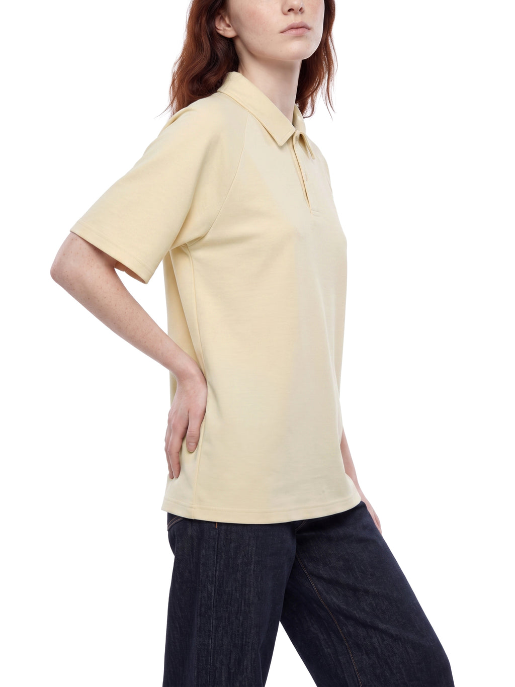 Polo Regular Fit Raglan – Nowrocky™ — kadr studyjny na ciemnym tle