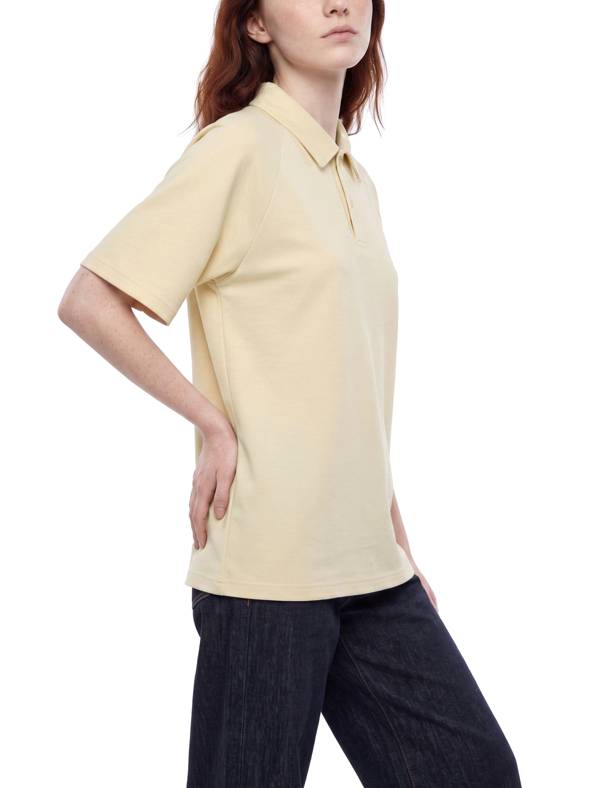 Polo Regular Fit Raglan – Nowrocky™ — kadr studyjny na ciemnym tle