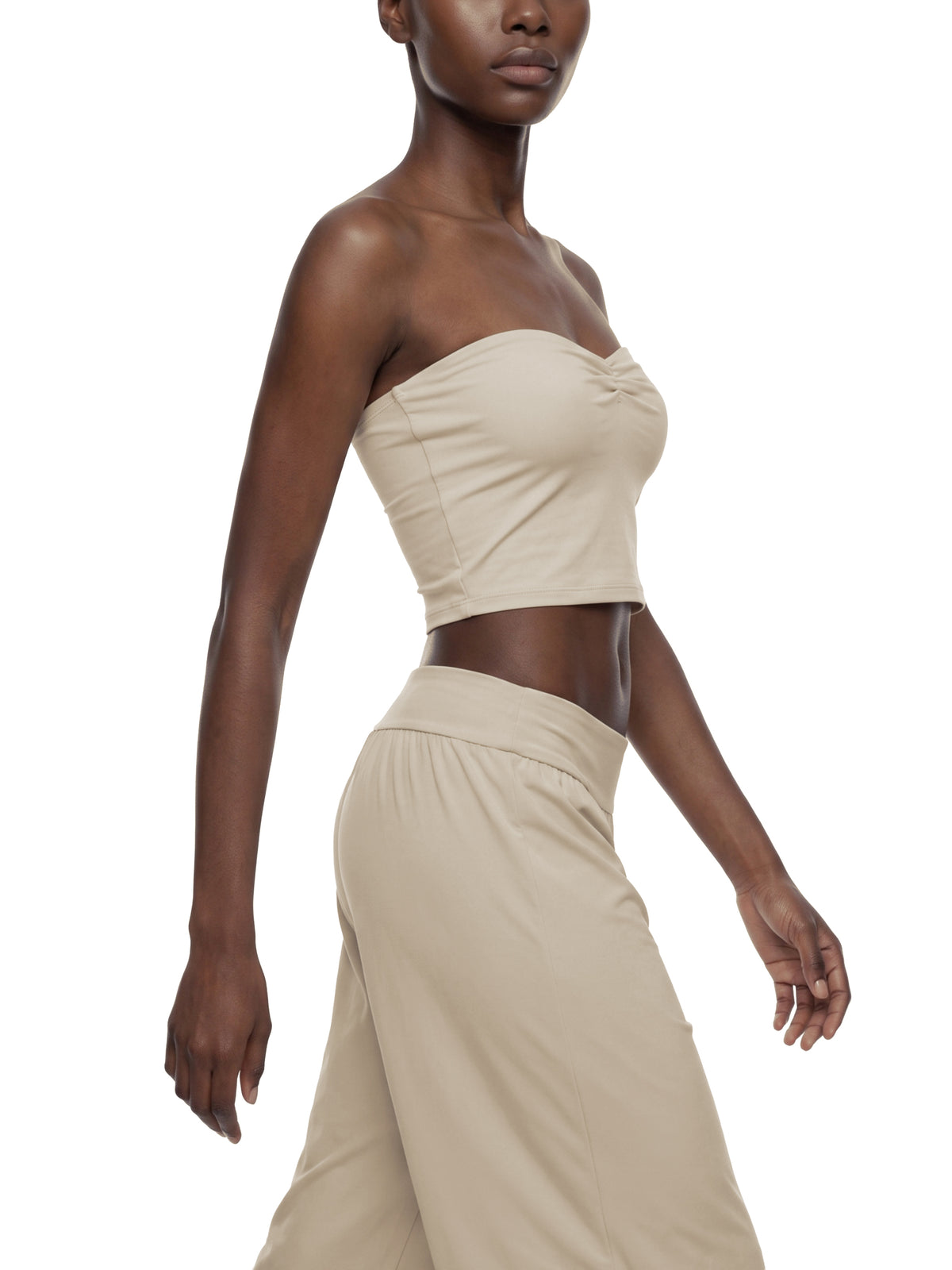 Tank Top Bandeau Ruched Crop – Nowrocky™ — detal szwu bocznego