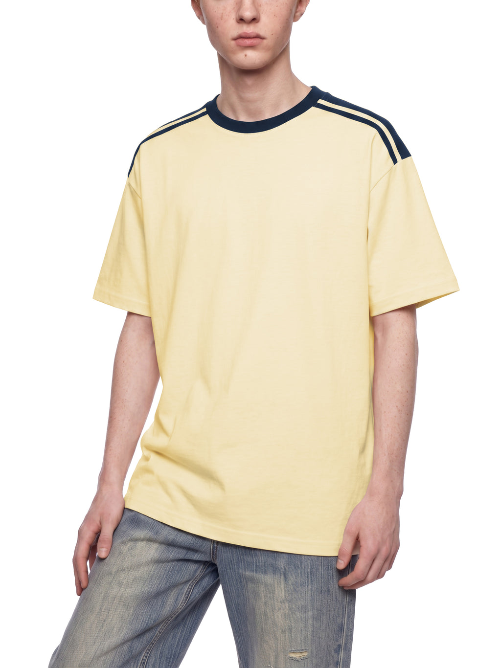 T-shirt Color Block Drop Shoulder – Nowrocky™ — proporcje kroju oversize na modelu