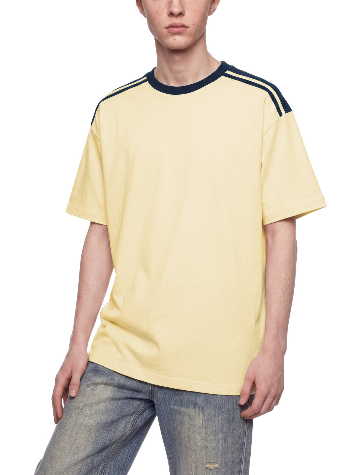 T-shirt Color Block Drop Shoulder – Nowrocky™ — proporcje kroju oversize na modelu