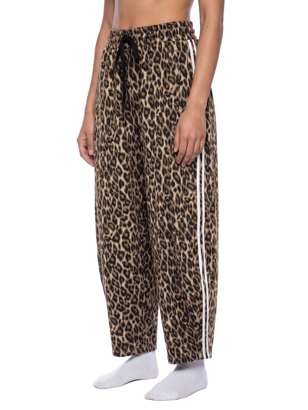 Spodnie Dresowe Leopard Barrel Leg – Nowrocky™ — szew krokowy z bliska