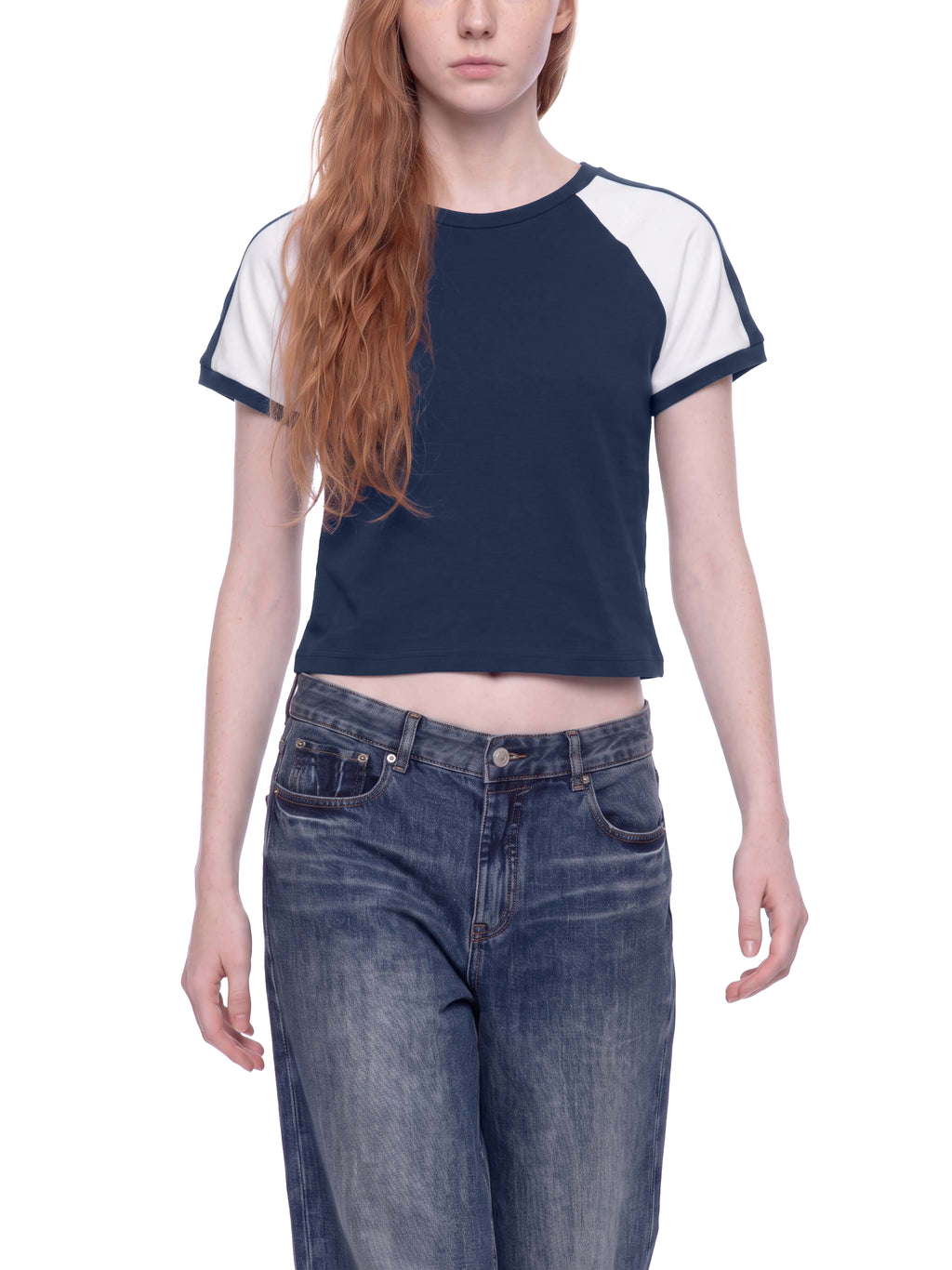 T-shirt Slim Raglan Color Block – Nowrocky™ — stylizacja uliczna w pełnym kadrze