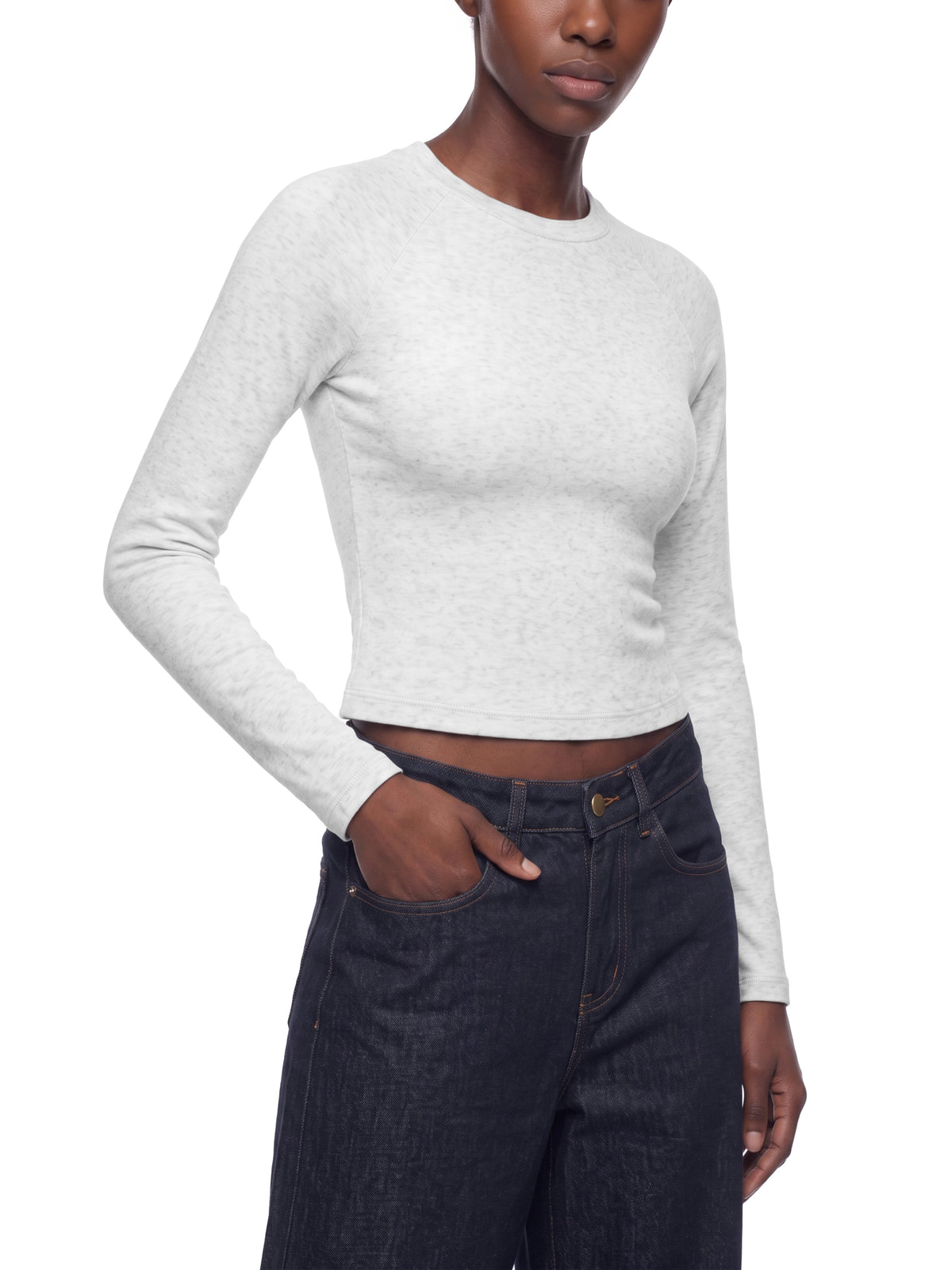 Longsleeve Slim Raglan Crop – Nowrocky™ — detal przeszyć bocznych